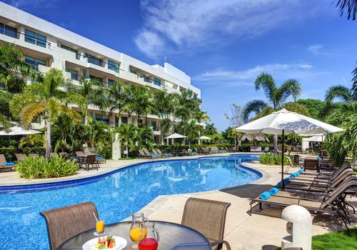 Piscinas Hotel ESTELAR Playa Manzanillo Cartagena de Indias